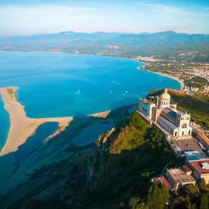 https://oasi-sul-mare-pezzi-di-gala.sicilyhotelsitaly.net